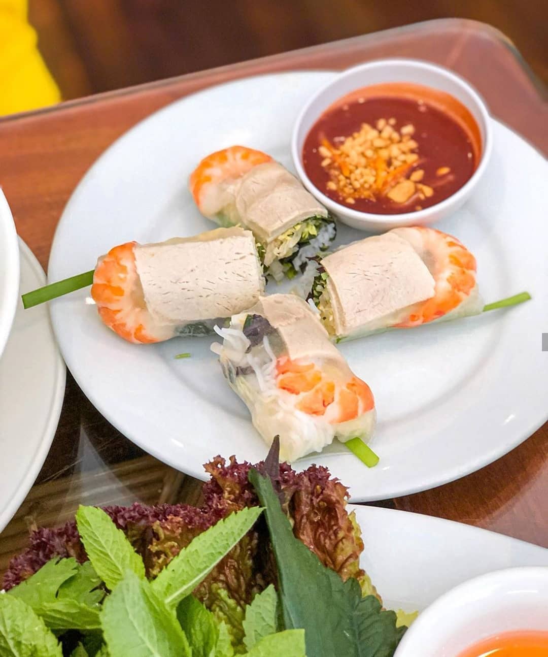 Vietnamese summer rolls with peanut sauce